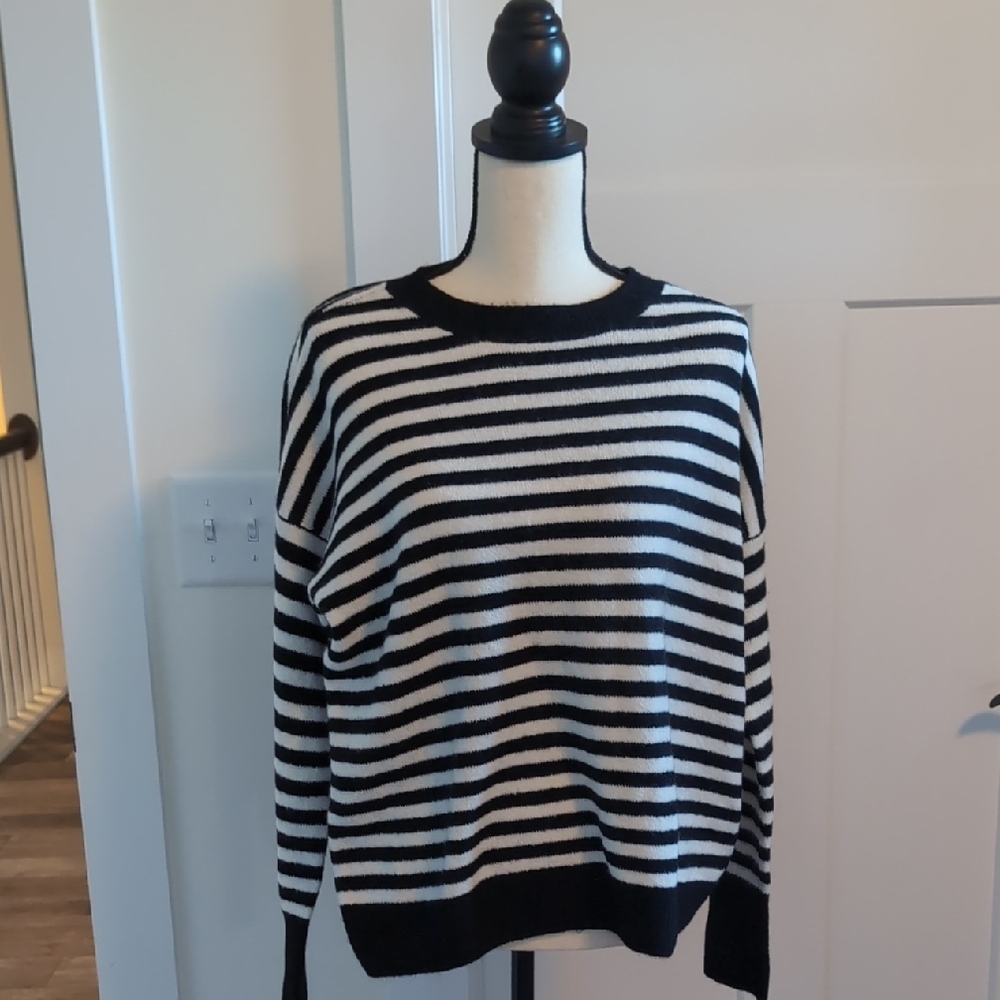 Vince Camuto Black and White Striped Crew Neck Sweater